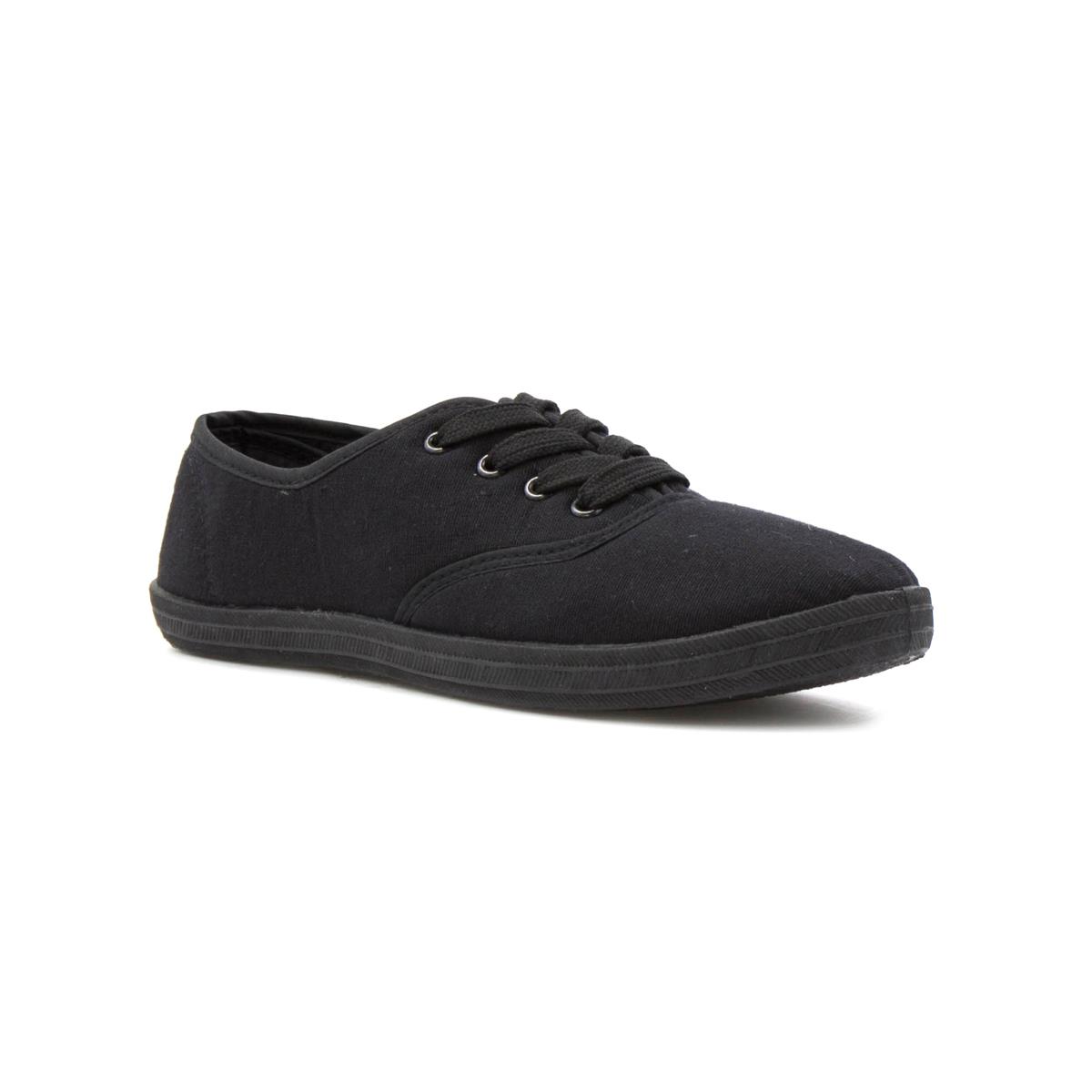 plain black canvas shoes