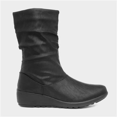 Simple hot sale black boots