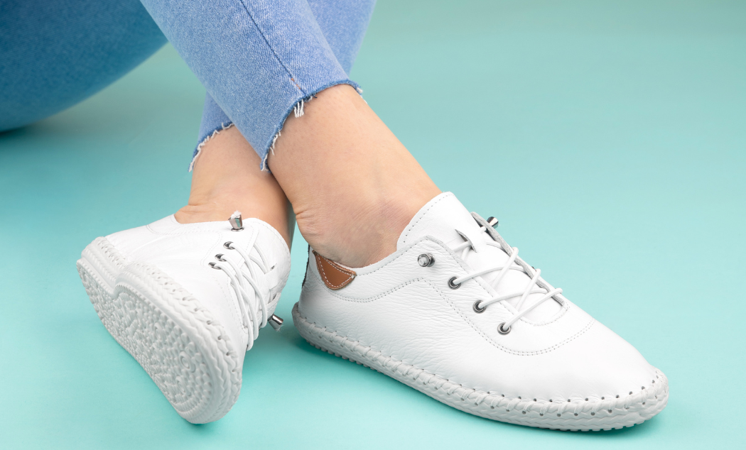 clean white tennis shoes