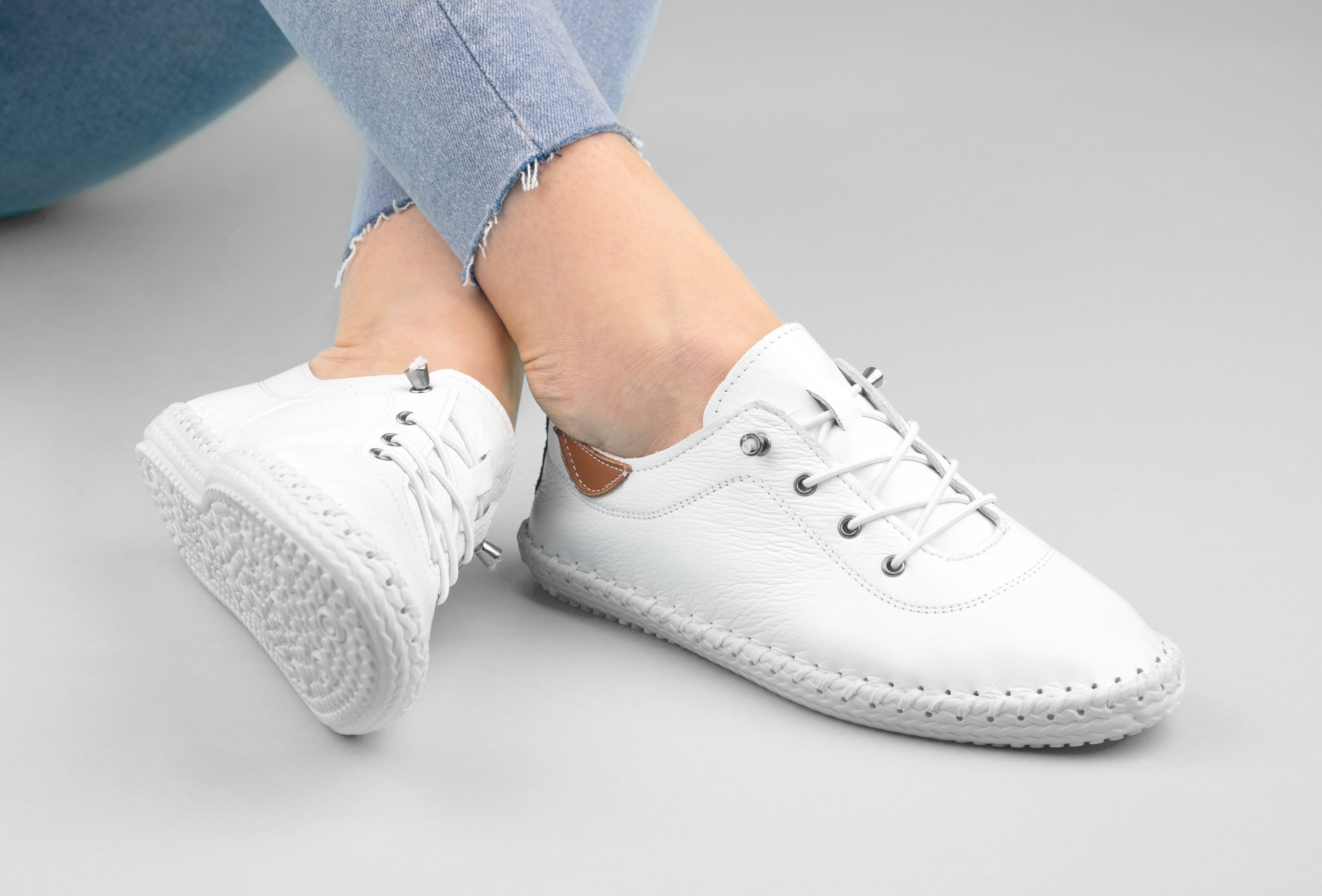 Leather white plimsolls best sale