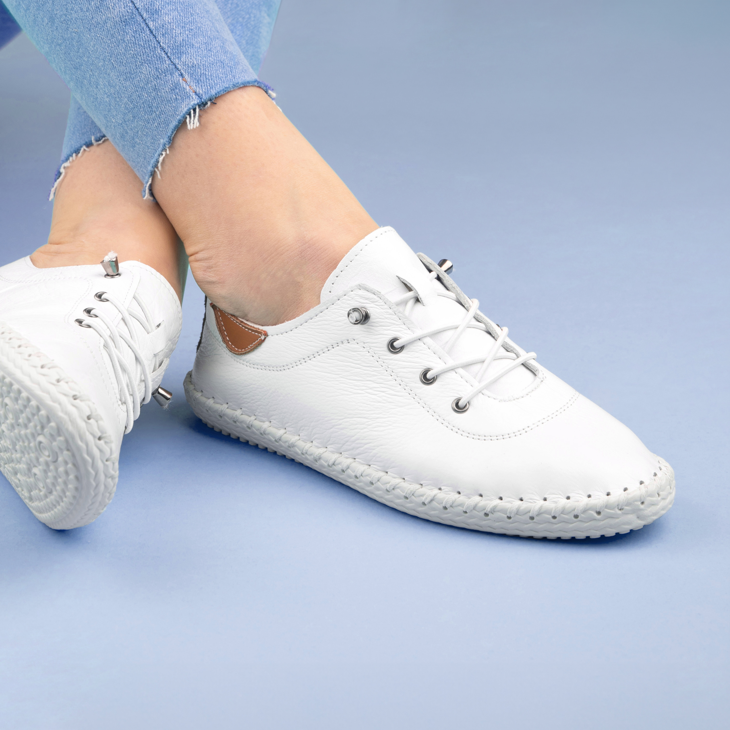 Lunar St Ives Women's White Leather Shoe